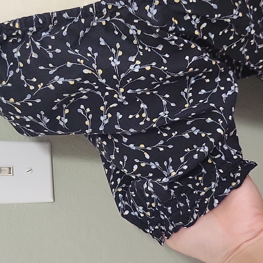 A.n.a blouse - Picture 2 of 5